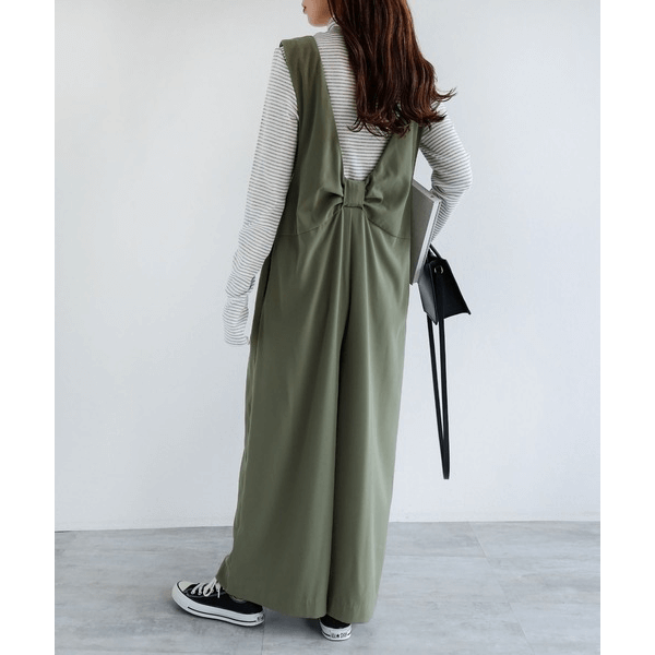 後背結帶設計柔滑吊帶褲_綠