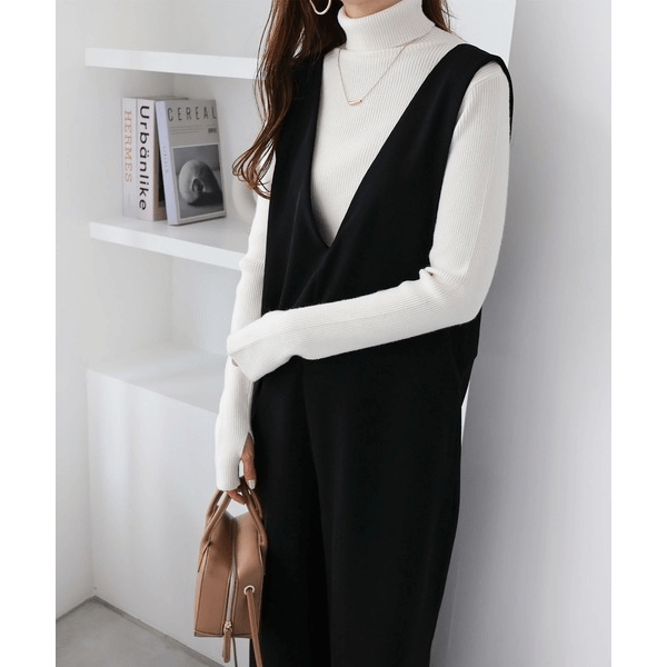 後背結帶設計柔滑吊帶褲_黑