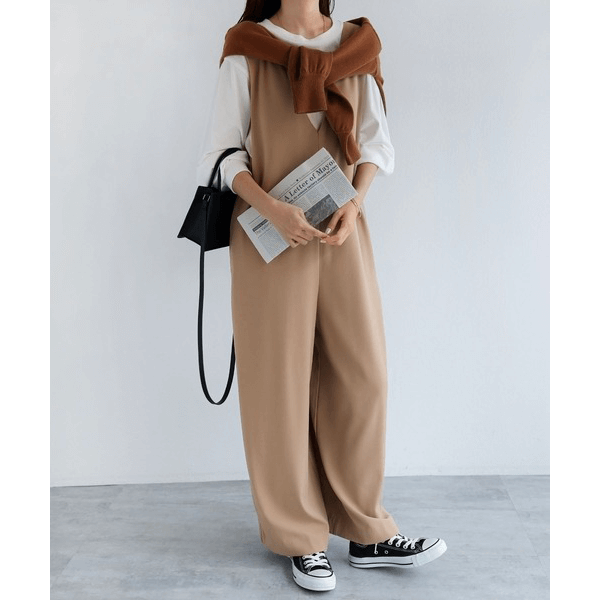 後背結帶設計柔滑吊帶褲_褐色