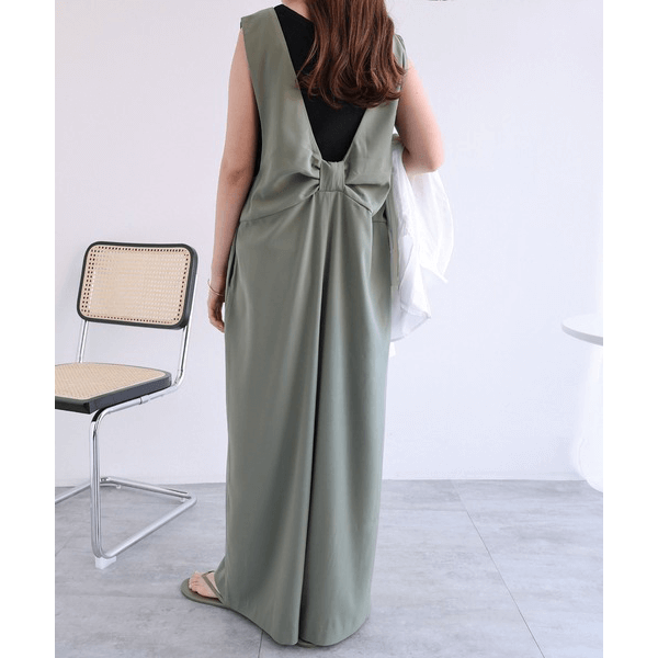 後背結帶設計柔滑吊帶褲_綠