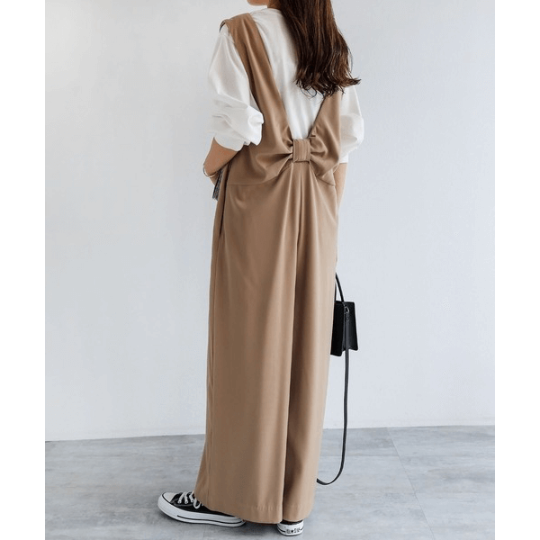 後背結帶設計柔滑吊帶褲_褐色