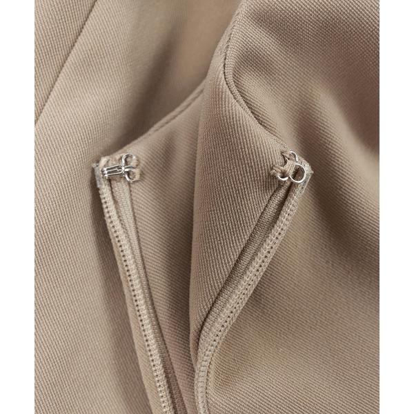 後背結帶設計柔滑吊帶褲_摩卡