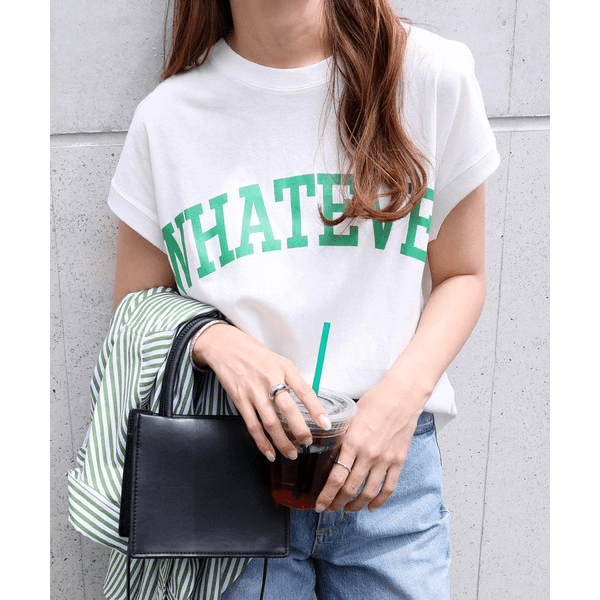 天竺棉圓弧下擺設計上衣_白底綠字