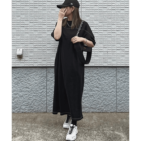 跳色縫線設計寬鬆半袖連身裙_黑