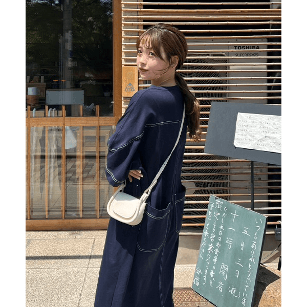 跳色縫線設計寬鬆半袖連身裙_深藍