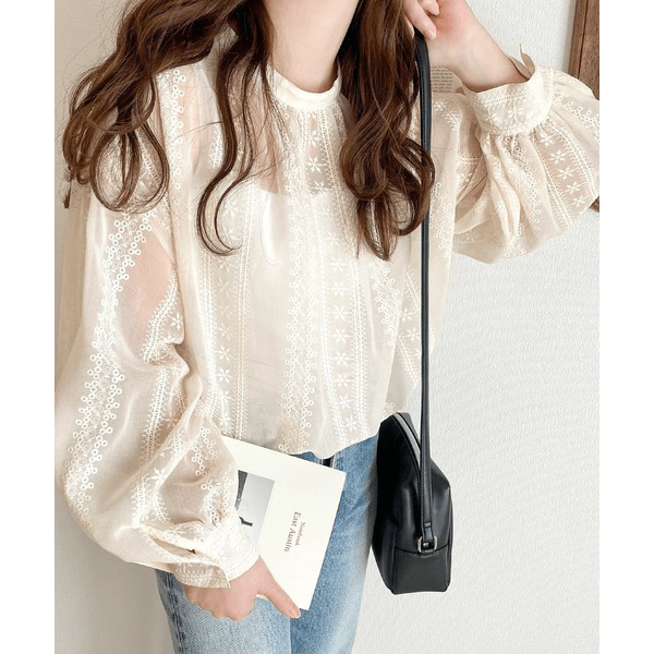 2WAY復古花朵刺繡微透襯衫_白