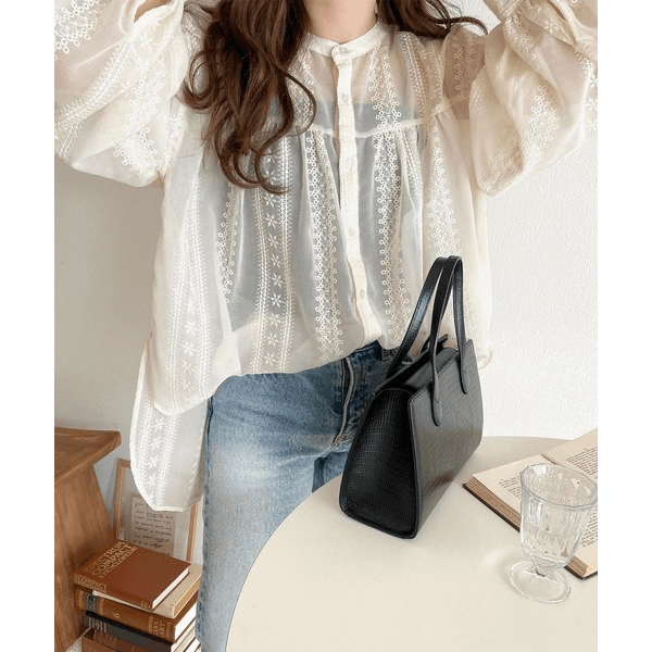 2WAY復古花朵刺繡微透襯衫_白