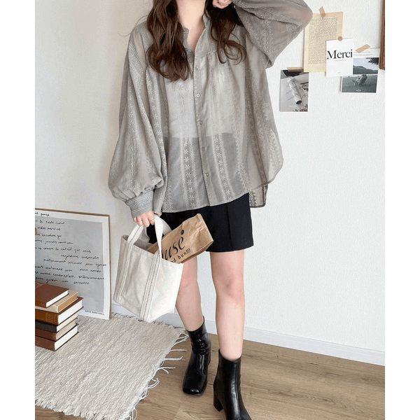 2WAY復古花朵刺繡微透襯衫_灰