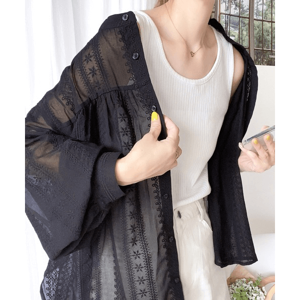 2WAY復古花朵刺繡微透襯衫_黑