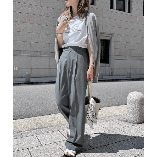 字母刺繡 法式袖 短T(白X石灰)