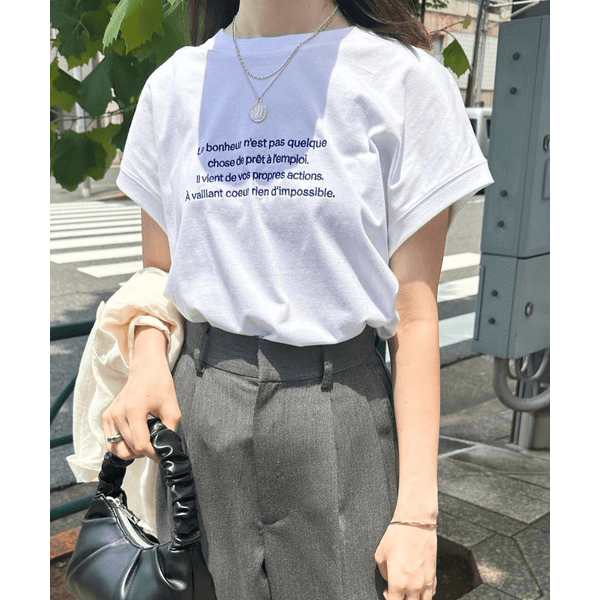 字母刺繡 法式袖 短T(白X藍)