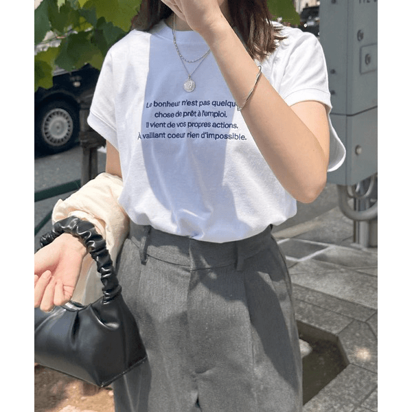 字母刺繡 法式袖 短T(白X藍)