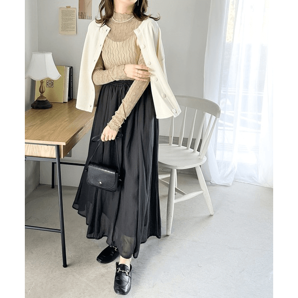 指孔線條透感蓬蓬領上衣_褐色