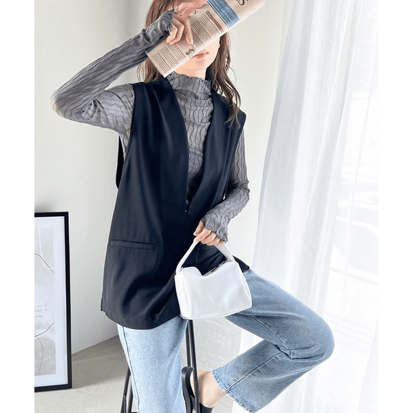 指孔線條透感蓬蓬領上衣_深灰