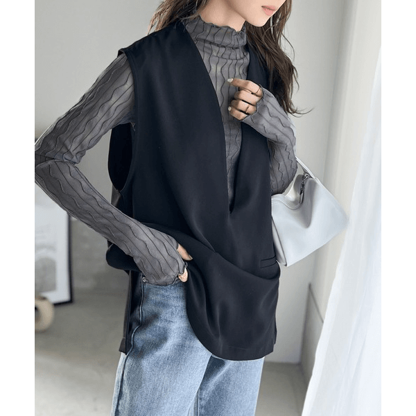 指孔線條透感蓬蓬領上衣_深灰