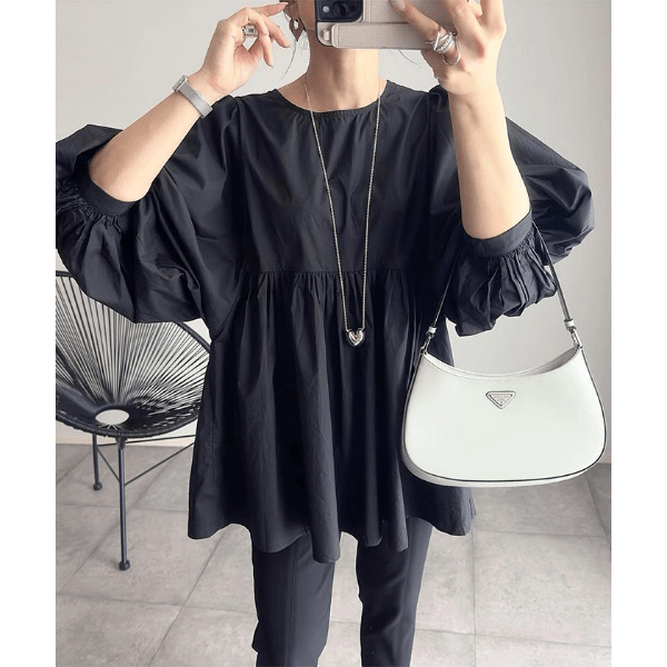 燈籠袖抓皺下襬設計上衣_黑