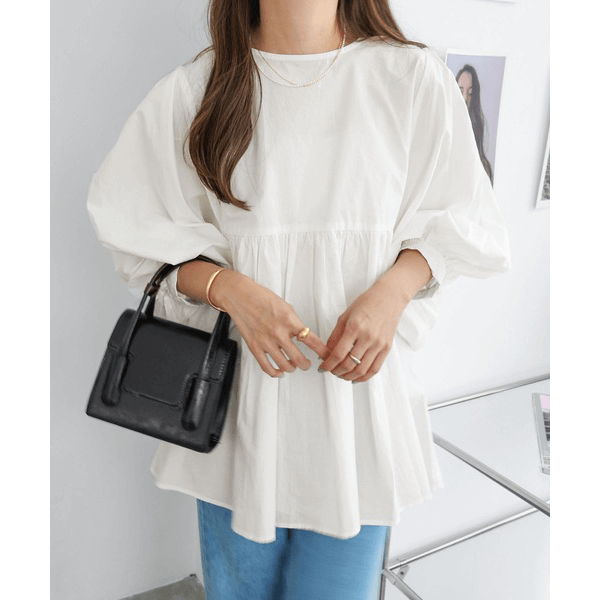 燈籠袖抓皺下襬設計上衣_米白
