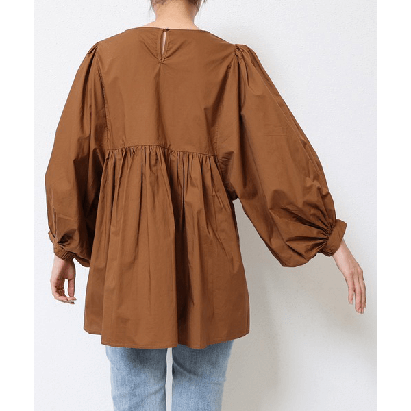 燈籠袖抓皺下襬設計上衣_褐色