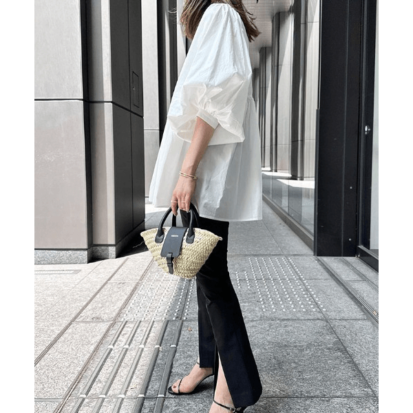 燈籠袖抓皺下襬設計上衣_米白