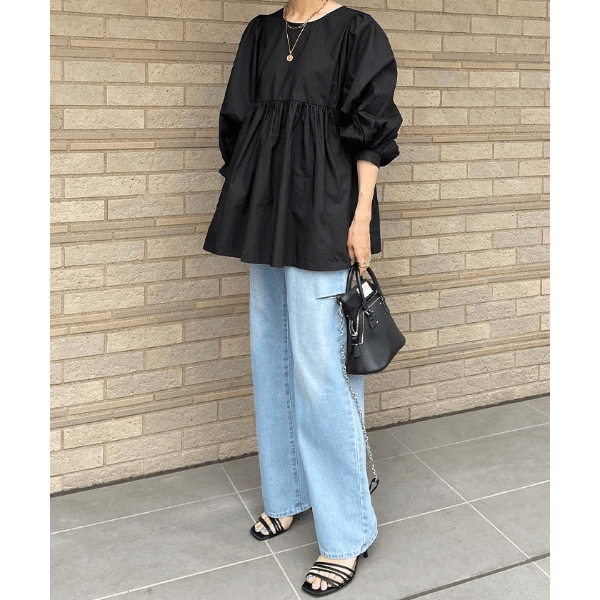 燈籠袖抓皺下襬設計上衣_黑