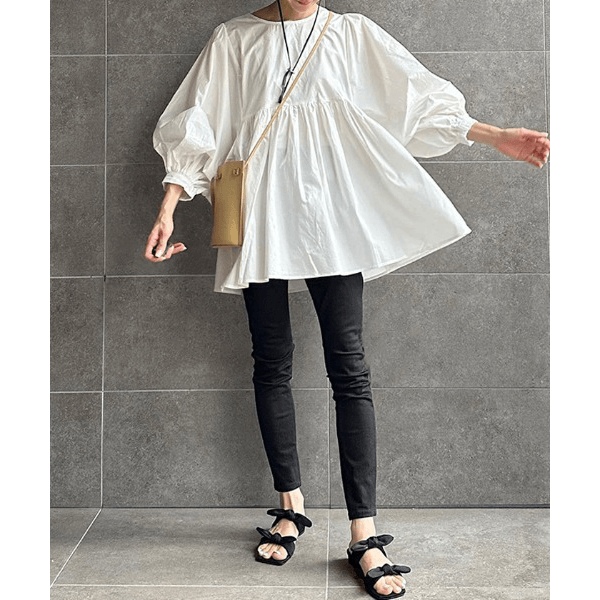 燈籠袖抓皺下襬設計上衣_米白