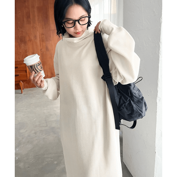 鬆緊針織領圓領長袖連身裙_象牙白